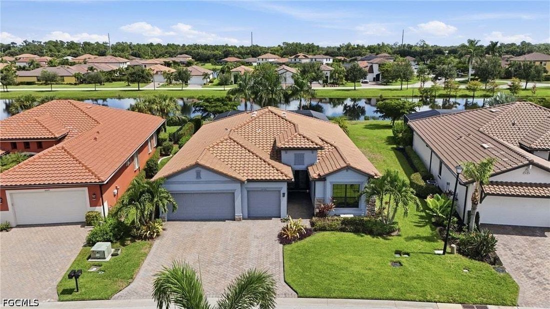 House in Miromar Lakes, Florida, United States 2 - 18873196