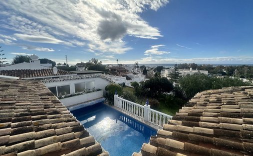 Villa in Sitio de Calahonda, Mijas, Spain 1
