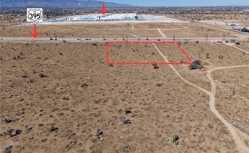 Terrain à Hesperia, Californie, États-Unis 1
