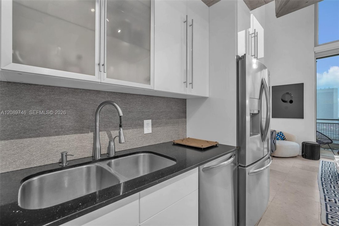 Condo in Miami, Florida, United States 5 - 18874501