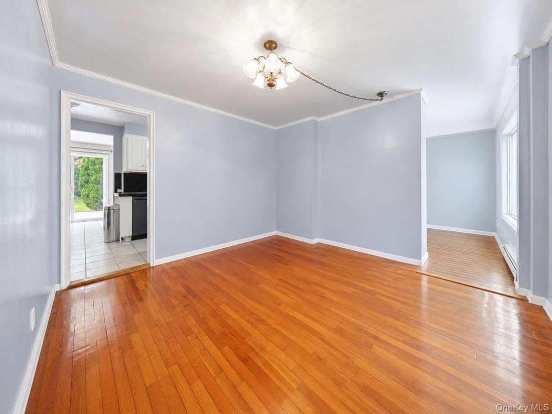 House in Yonkers, New York, United States 4 - 18874389