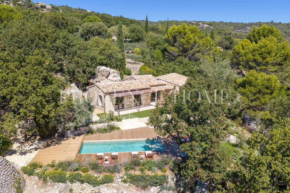 Country House in Gordes, Provence-Alpes-Côte d'Azur, France 1 - 18688405