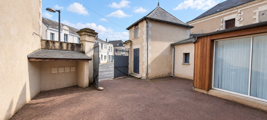 Saint Symphorien, Tours, France 2 - 17330686