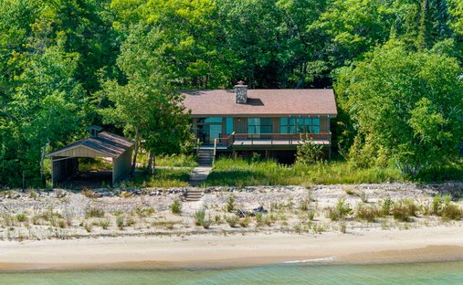 House in Northport, Michigan, United States 1