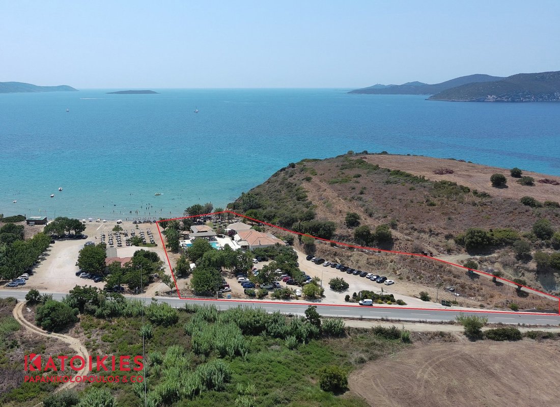 Land in Methoni, Peloponnese, Western Greece and the Ionian, Griechenland 3 - 18871329