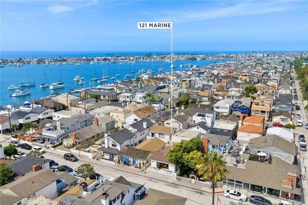 Newport Beach, California, United States 3 - 18873880