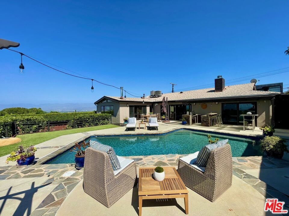 House in Los Angeles, California, United States 4 - 18869525
