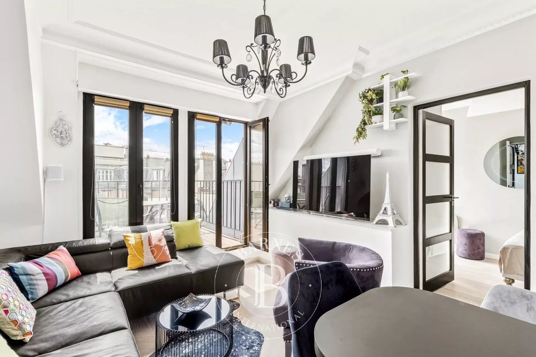 Apartment in Paris 8e Arrondissement, Paris, France 3 - 18871246