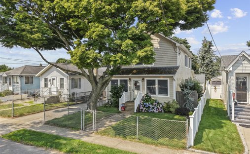 Haus in Amityville, New York, Vereinigte Staaten 1