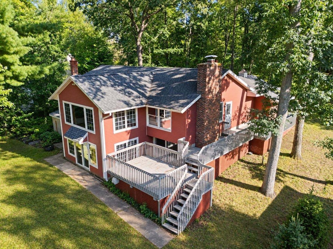 Maison à Interlochen, Michigan, États-Unis 1 - 18871492