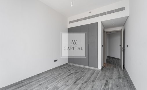 Apartment in Business Bay, Dubai, United Arab Emirates 1