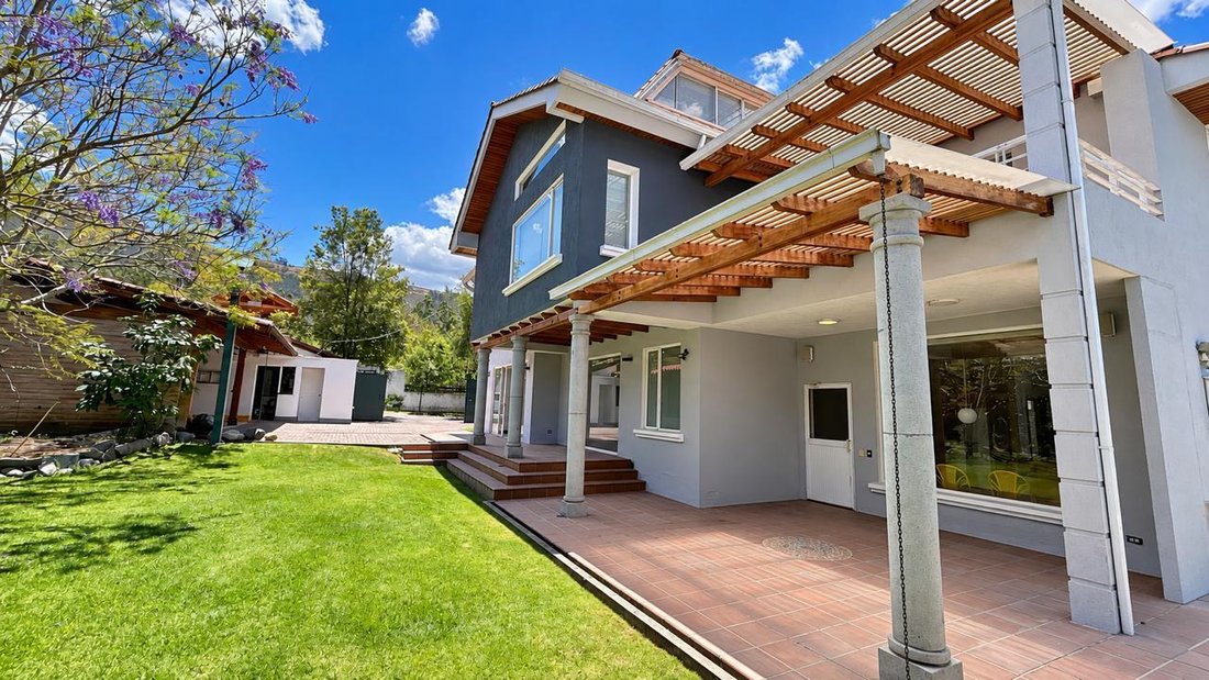 House in Quito, Pichincha, Ecuador 1 - 18874976