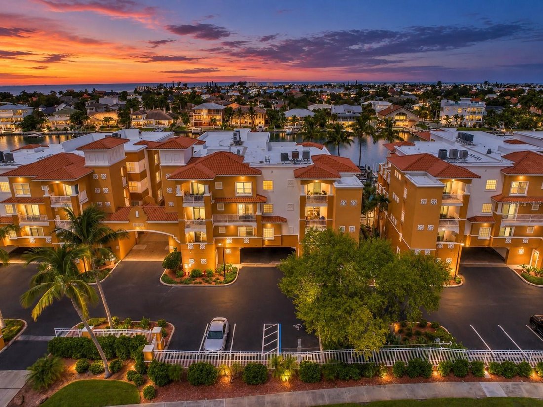 Condominio a St. Petersburg, Florida, Stati Uniti 2 - 18870841