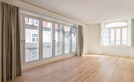 Apartment in Misericordia, Lisbon, Portugal 1