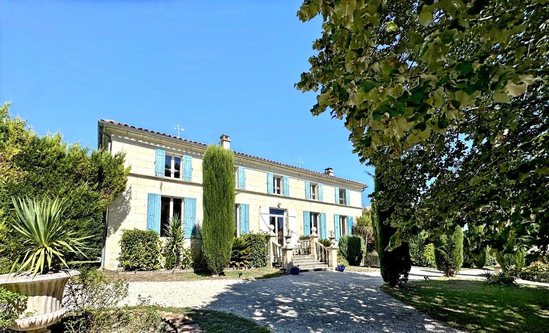 Anwesen in Saint-Dizant-du-Gua, Neu-Aquitanien, Frankreich 2 - 18875003