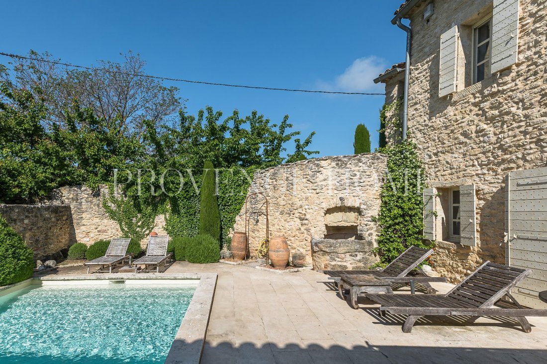 Estate in Gordes, Provence-Alpes-Côte d'Azur, France 3 - 18872137