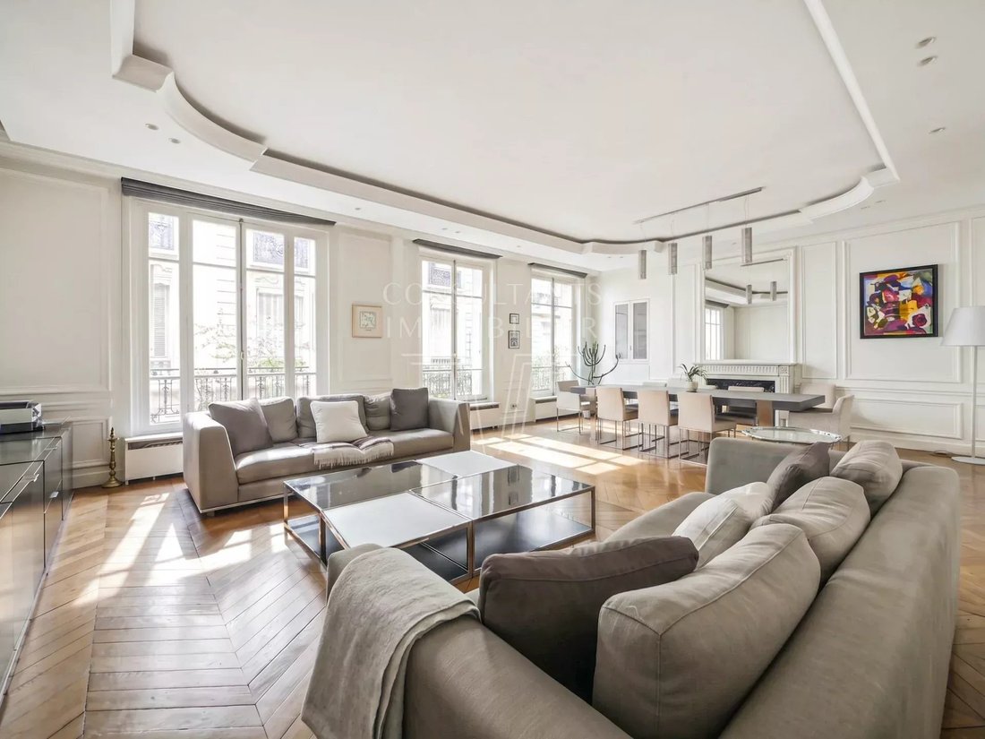 Apartment in Porte Dauphine, Paris 16e Arrondissement, Paris 1 - 18871902