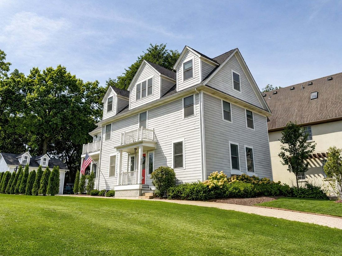 House in Clarendon Hills, Illinois, United States 1 - 18874065