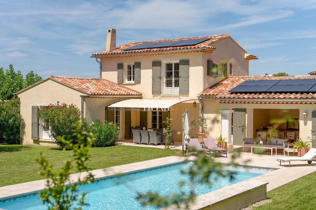 Finca en Saumane-de-Vaucluse, Provenza-Alpes-Costa Azul, Francia 2 - 18872156