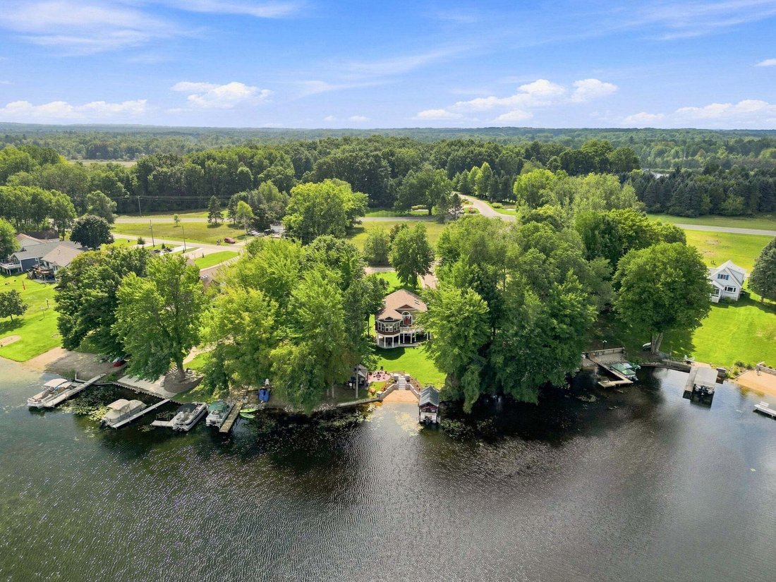 House in Stanwood, Michigan, United States 3 - 18872097