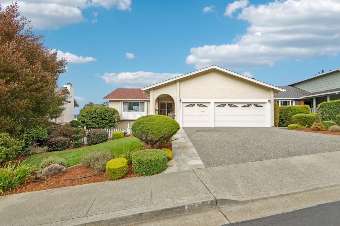 House in Belmont, California, United States 1 - 18873630