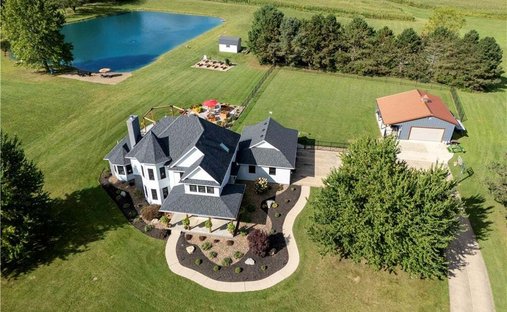 House in Shreve, Ohio, United States 1