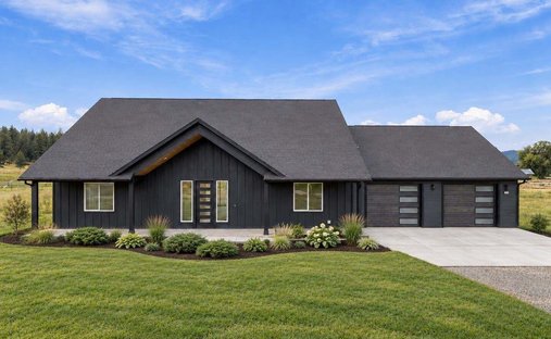 House in Loon Lake, Washington, United States 1