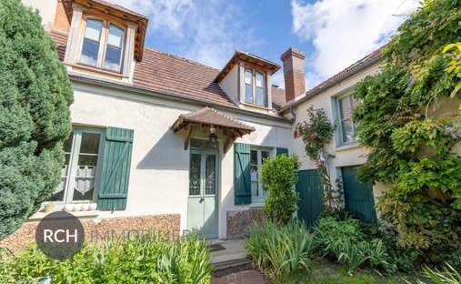 House in Garancieres, Ile-de-France, France 1