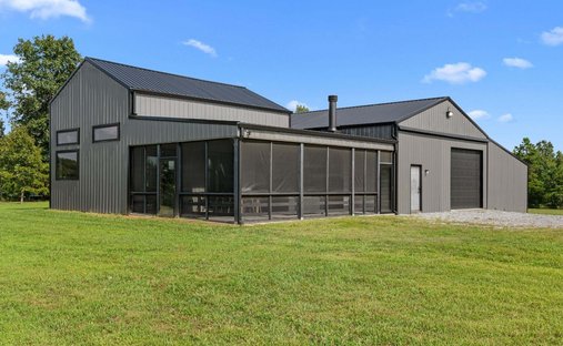 House in Nunnelly, Tennessee, United States 1