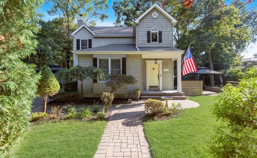 House in Sound Beach, New York, United States 1