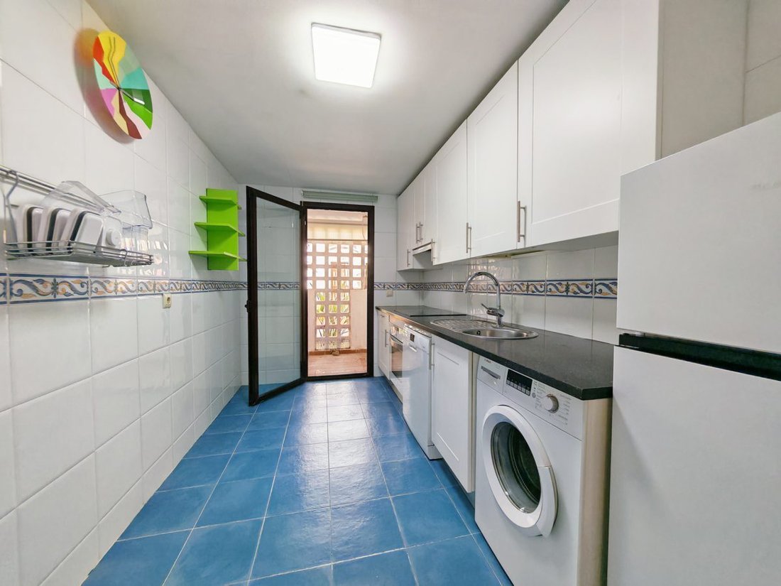 Apartment in Puerto Banus, Marbella, Spain 5 - 18871787