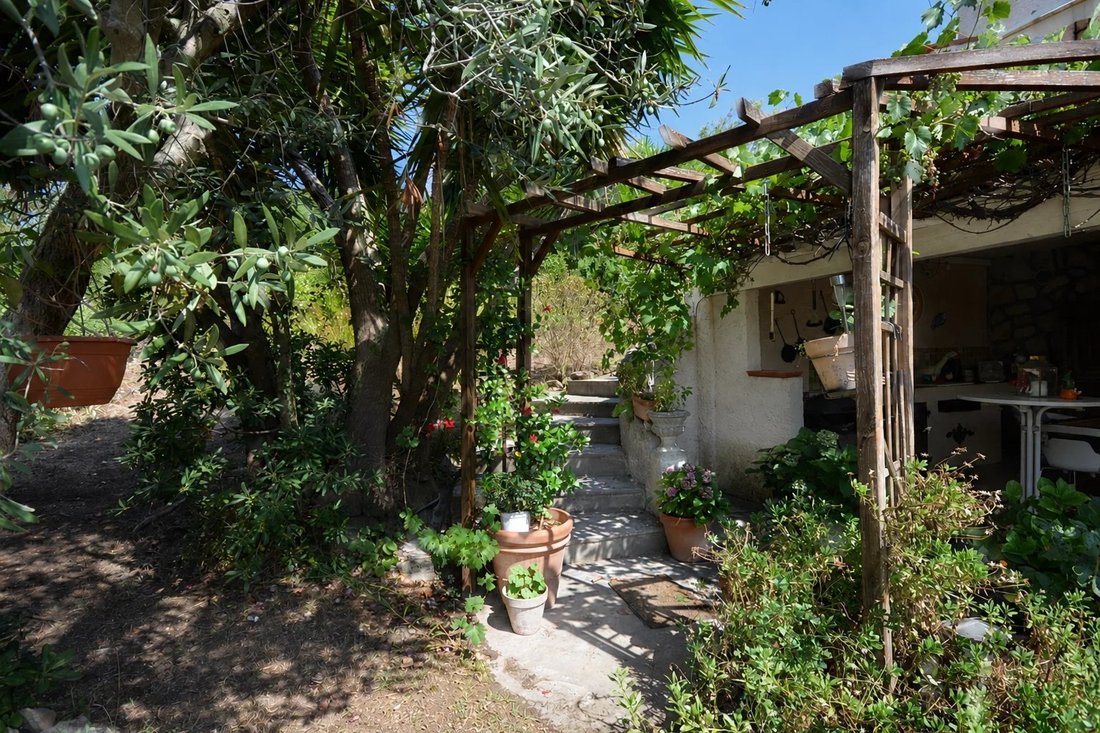 Villa in Sud, Roquefort-les-Pins, France 5 - 18875096