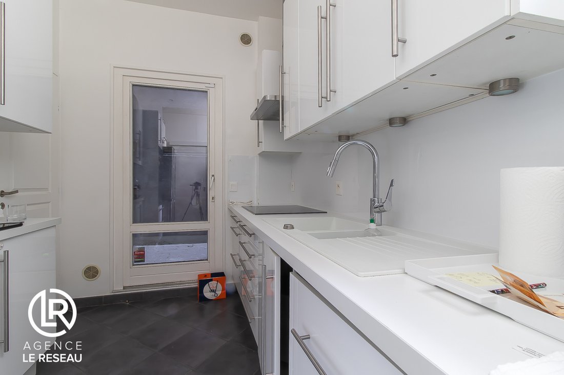 Apartment in La Plaine des Sablons, Neuilly-sur-Seine, France 5 - 18875004