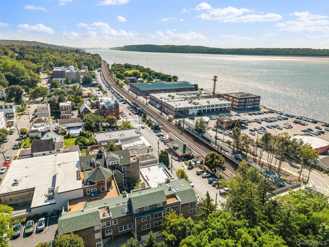 Condo in Irvington, New York, United States 2 - 18870603