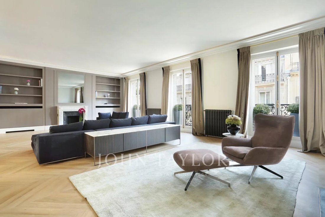 Apartment in Triangle d'Or, Paris 8e Arrondissement, Paris 1 - 18872585