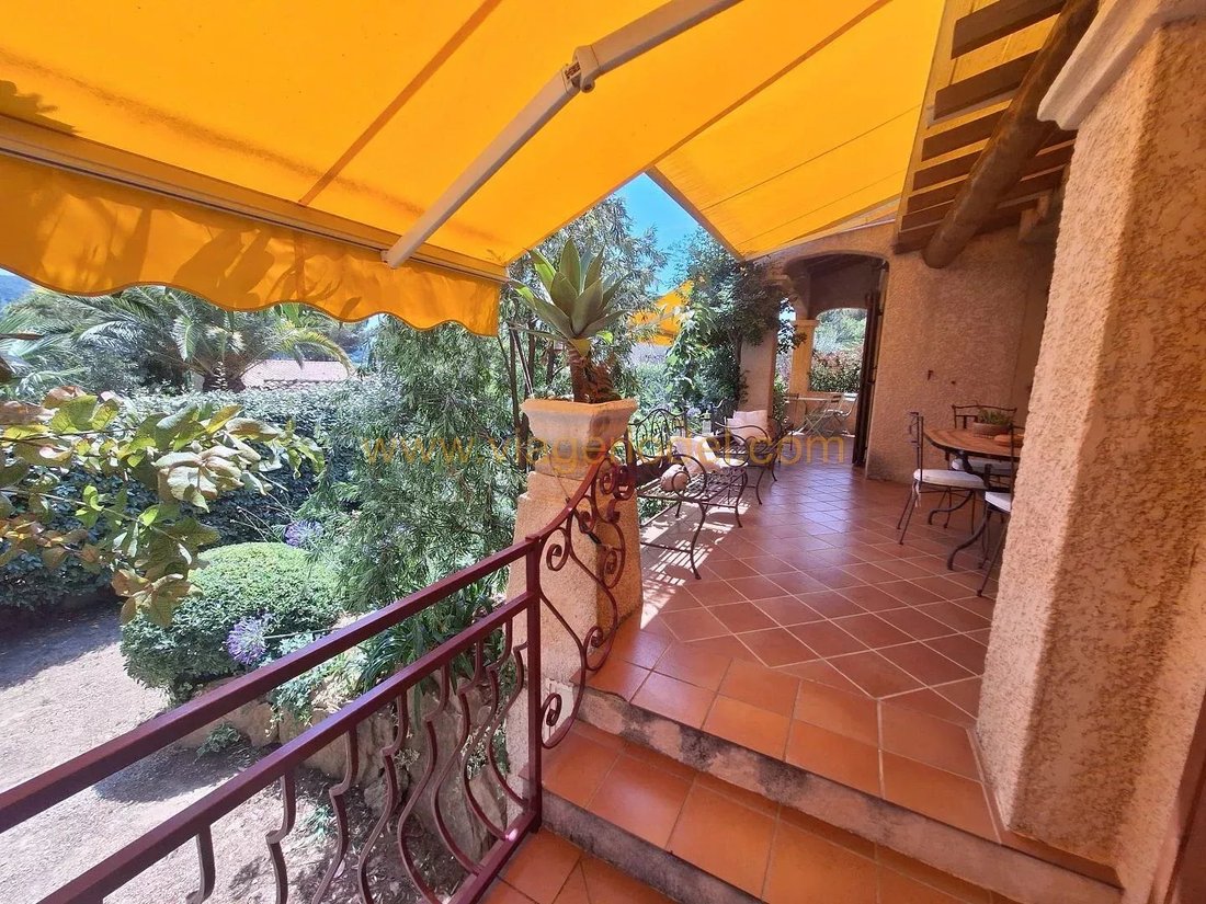 House in La Cadiere-d'Azur, Provence-Alpes-Côte d'Azur, France 5 - 18872233