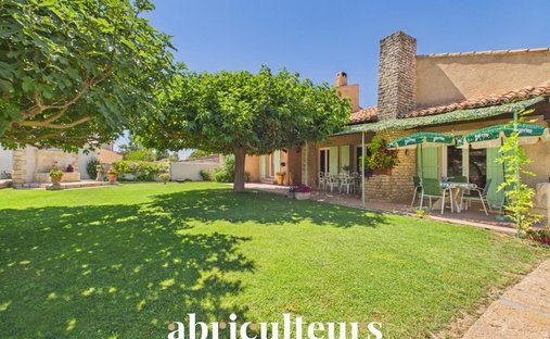 House in Arrondissement of Aix-en-Provence, Provence-Alpes-Côte d'Azur, France 1