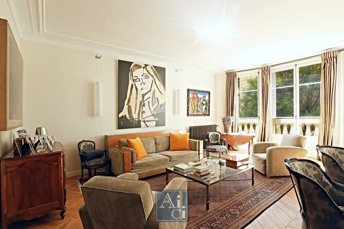 Apartment in Porte Dauphine, Paris 16e Arrondissement, Paris 5 - 18872413