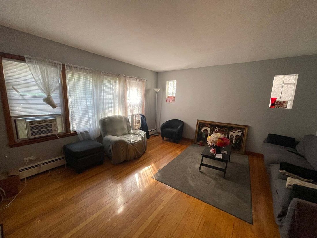Chicago, Illinois, United States 4 - 18874054