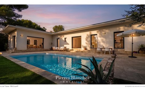 House in Camplanier, Nimes, France 1