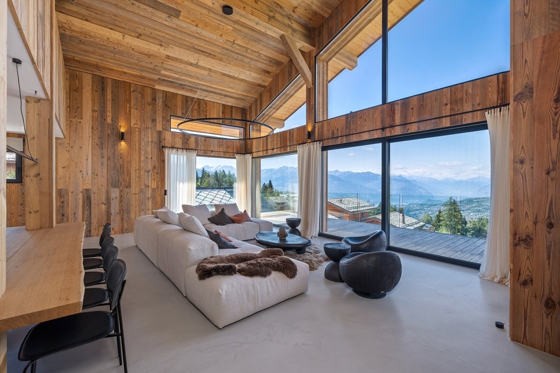 Chalet in Crans-Montana, Wallis, Schweiz 1 - 18870598