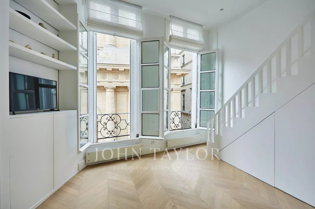 Wohnung in Triangle d'Or, Paris 8e Arrondissement, Paris 4 - 18872590