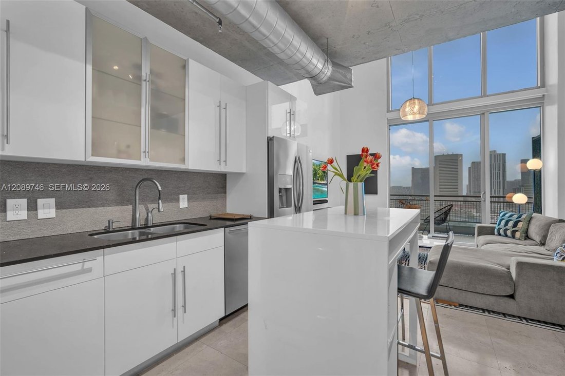 Condo in Miami, Florida, United States 3 - 18874501