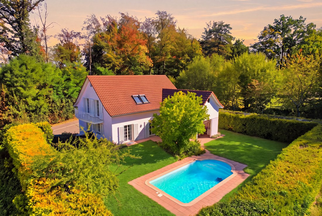 Villa in Pratteln, Basel-Landschaft, Schweiz 1 - 18870675