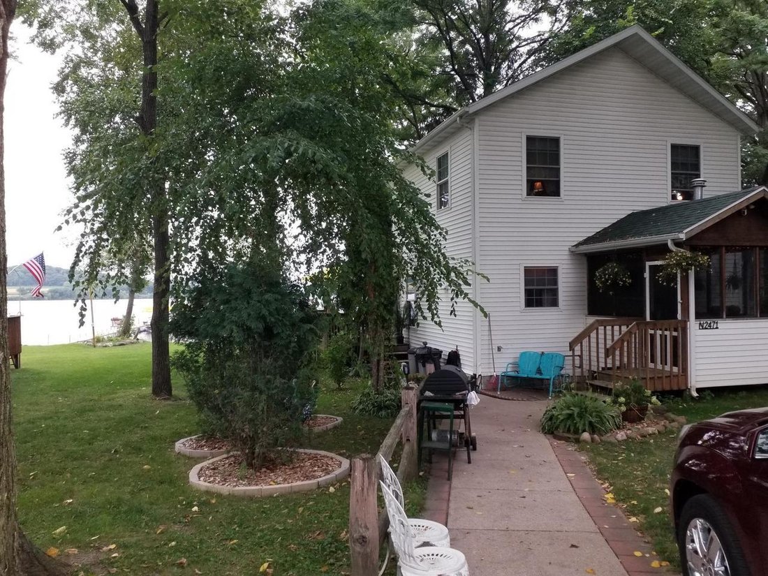 House in Lake Wisconsin, Wisconsin, United States 1 - 18870829