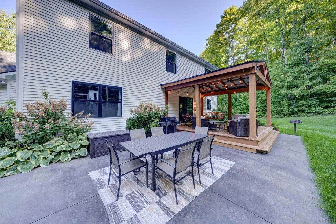 House in Glen Arbor, Michigan, United States 2 - 18871496