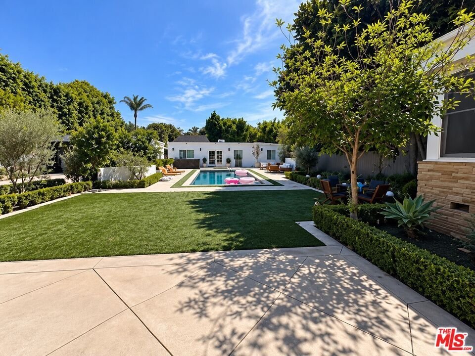 Beverly Hills, California, United States 4 - 18874611