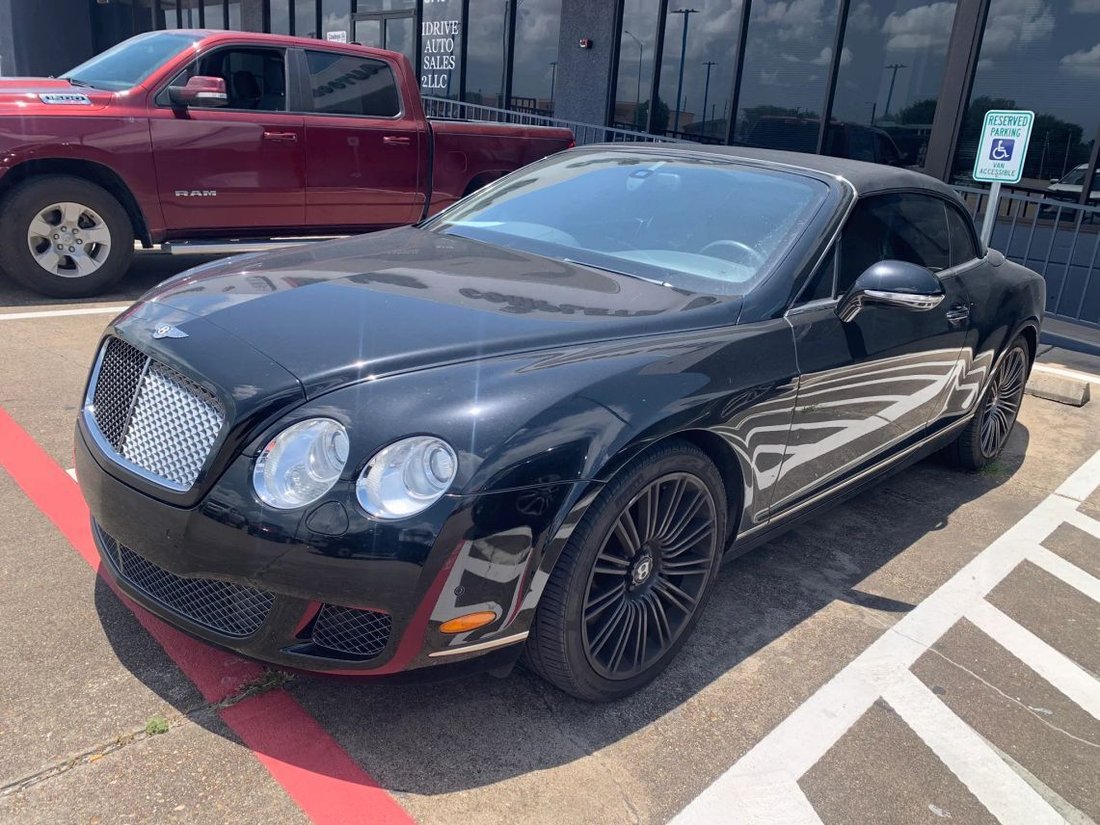 Cabriolet in Houston, TX, United States 1 - 18867961