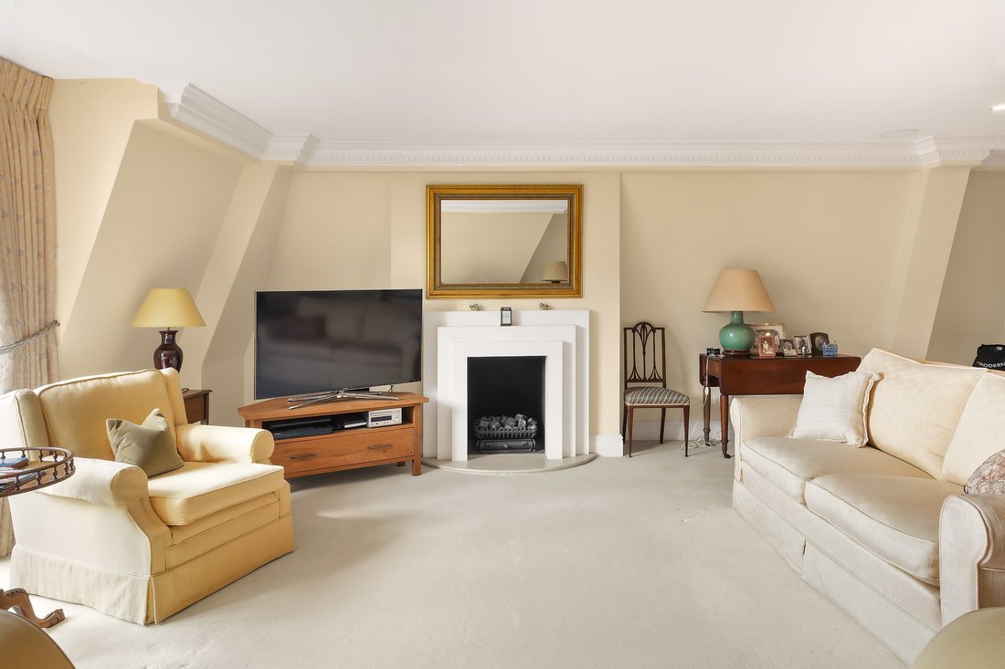 Appartamento in Campden Hill, Kensington e Chelsea, Inghilterra 3 - 18870764