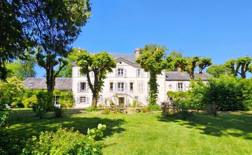 Villa in Les Varennes, Saint-Jean-le-Blanc, France 1